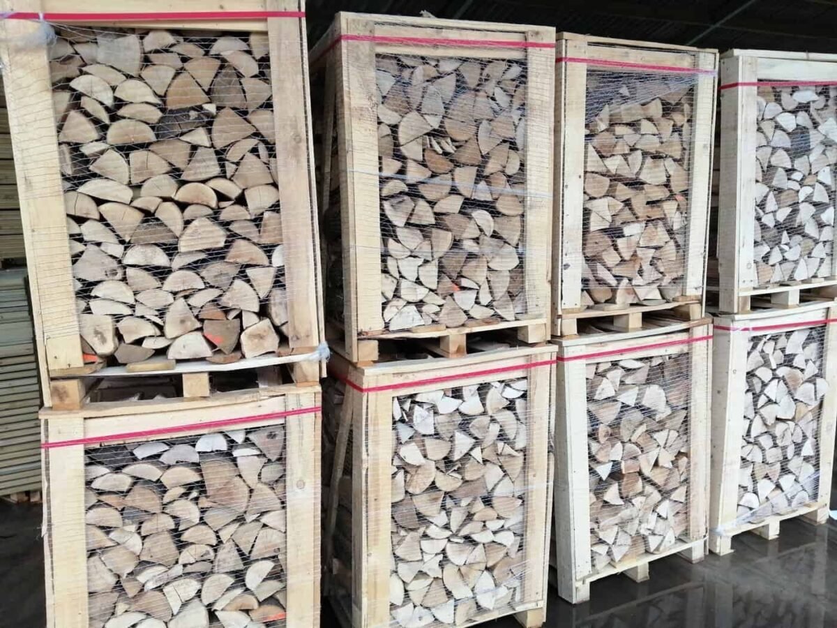 20 m3  - 33/25 CM HOUTEN PALLET VOOR BRANDSTOF - Afbeelding 1
